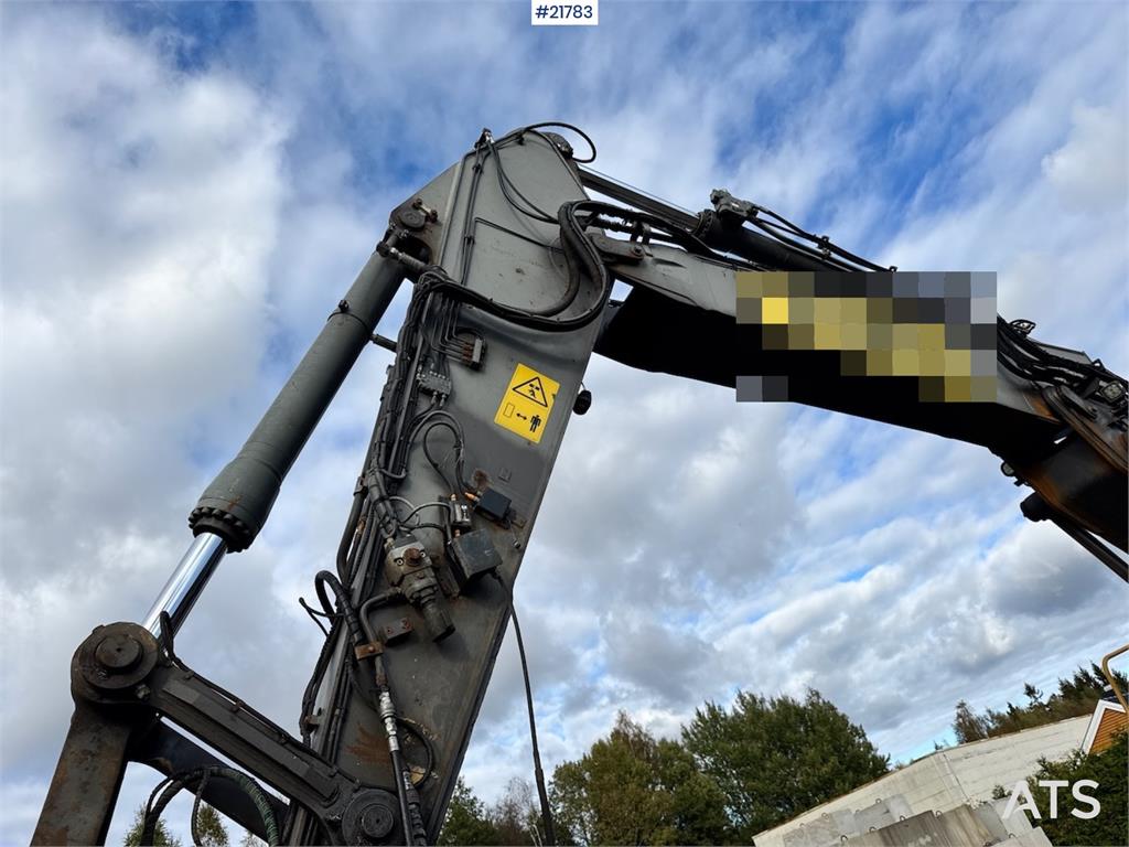 Volvo EC250 w/ Rototilt, GPS and 2 buckets.