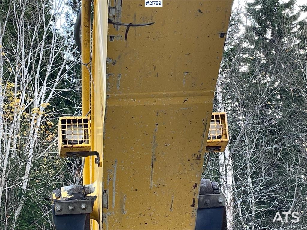 New Holland Kobelco E 265 with flap excavator bucket