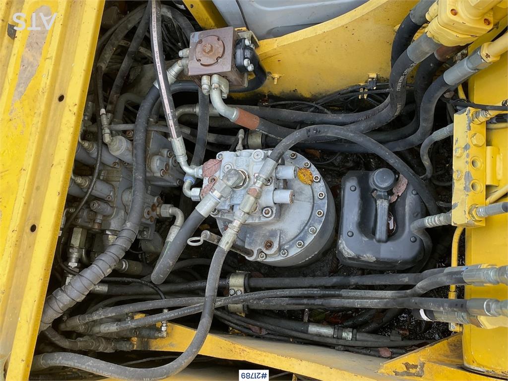 New Holland Kobelco E 265 with flap excavator bucket