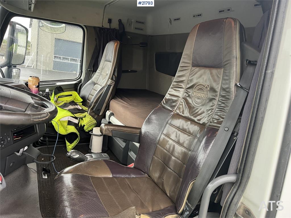 Volvo fh16 8x4 pusher hook truck w/ 24T multilift Hook