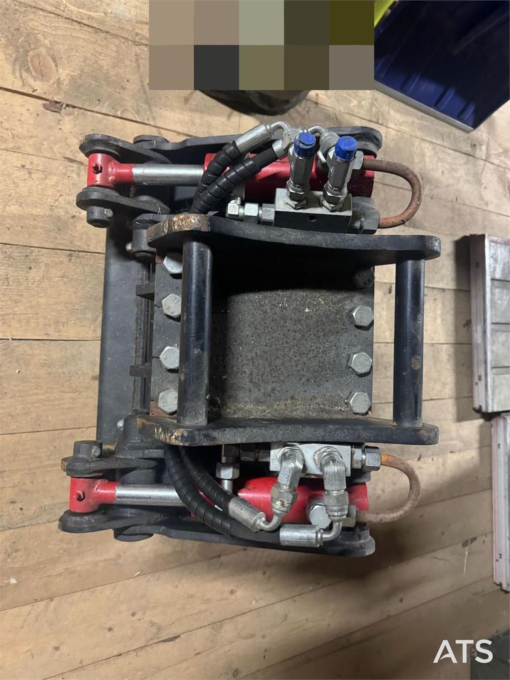 Kubota U17-3a Mini Excavator with 4 Buckets, Ripper, and