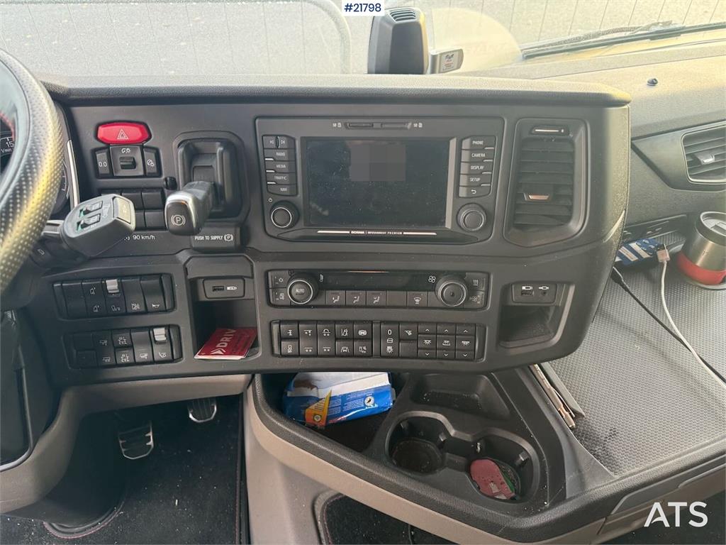 Scania R590 6x2 Tractor Unit with Walking Floor Hydraulic