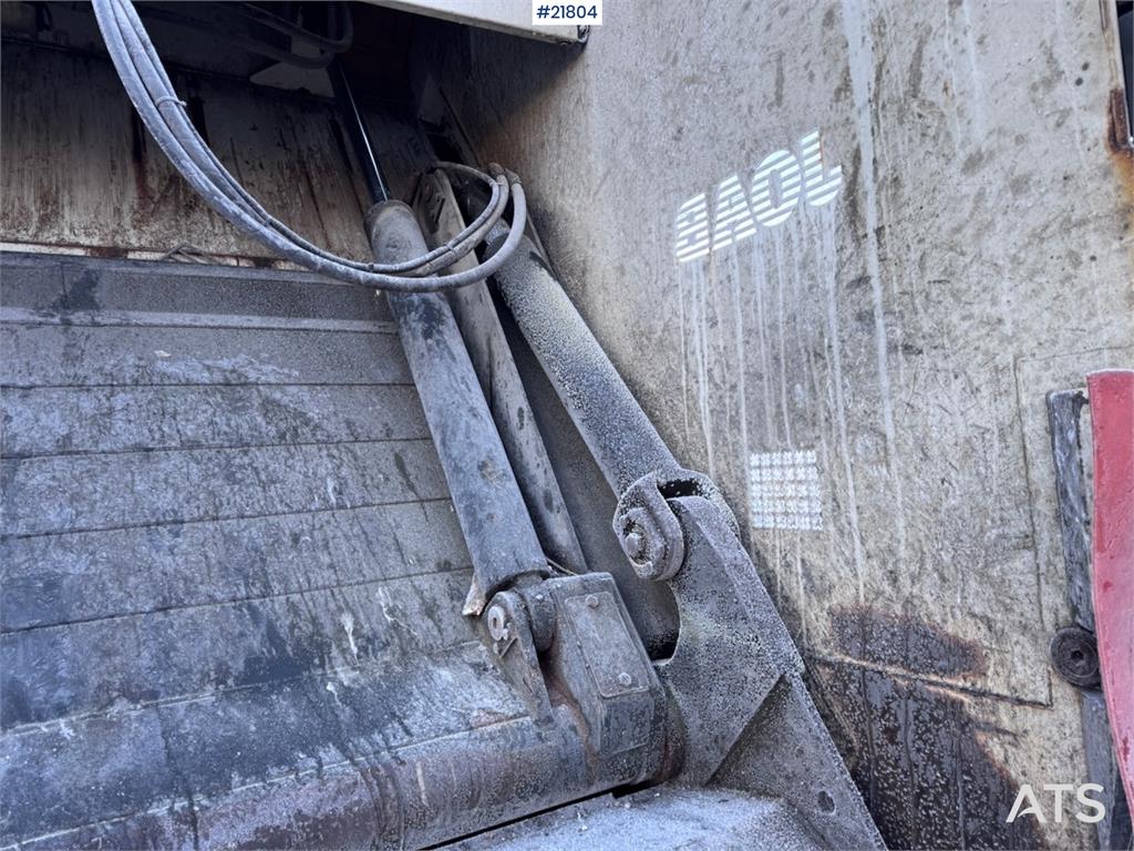 Volvo FM460 6x2 compactor truck with Joab 1 chamber