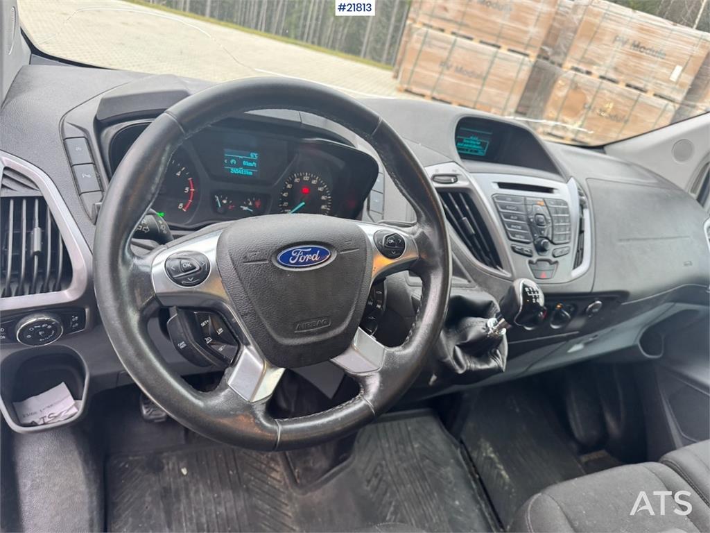 Ford Transit 4x2 Van with 2 Sets of Tires