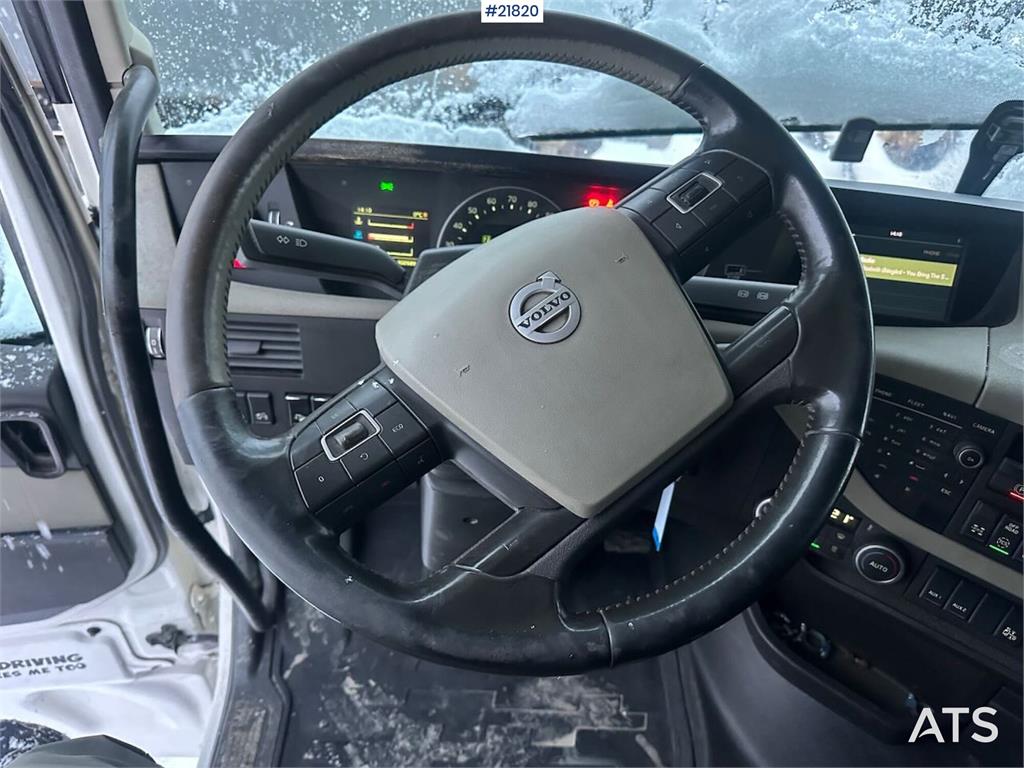 Volvo FH540 8x4 tipper w/ new dual clutch.