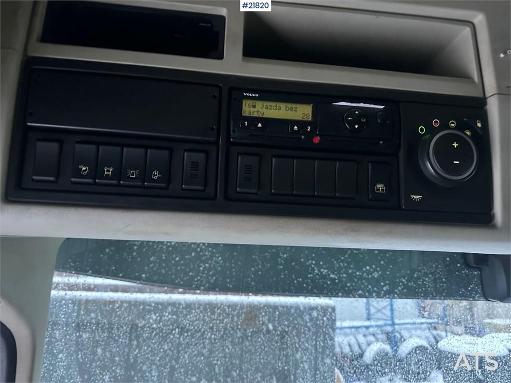 Volvo FH540 8x4 tipper w/ new dual clutch.