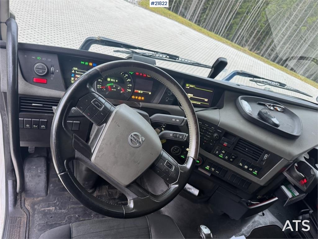 Volvo FH420 6x2 box truck. EU-approved. WATCH VIDEO