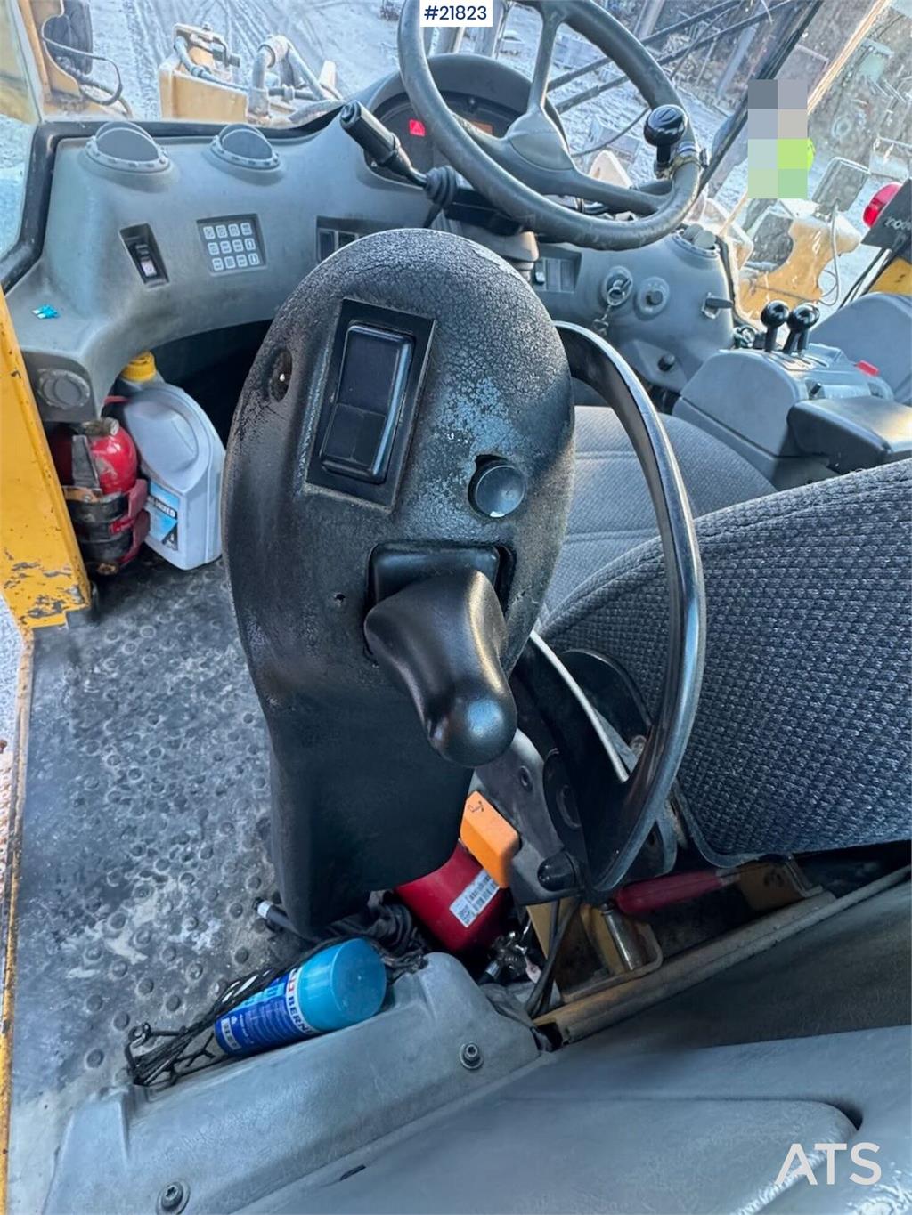 Volvo L110E Wheel Loader with Bucket WATCH VIDEO