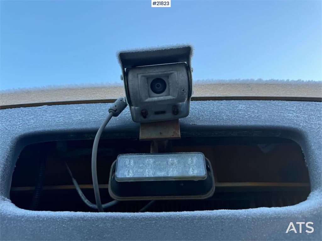 Volvo L110E Wheel Loader with Bucket WATCH VIDEO