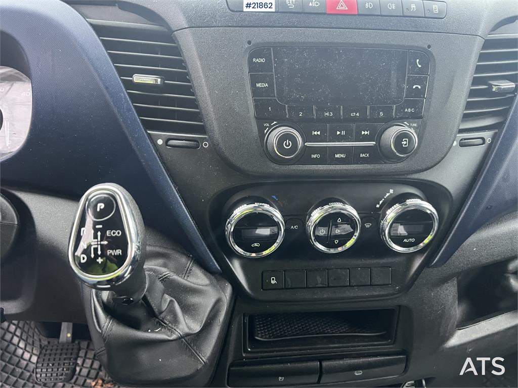 Iveco Daily box van w/ lift