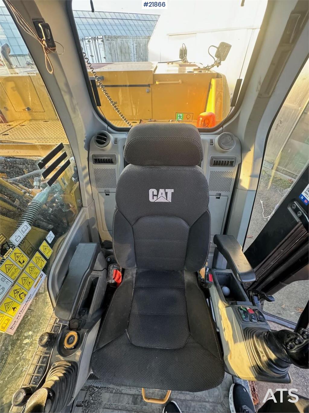 CAT 320