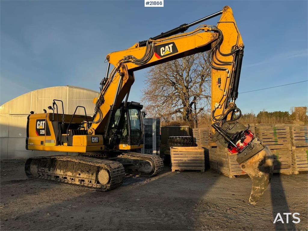 CAT 320