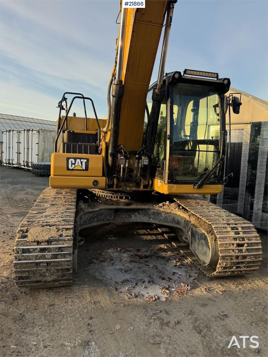 CAT 320