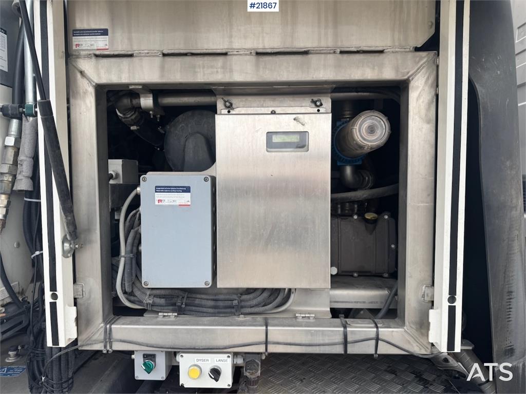 Scania P370 Waste Collection Truck with Washing System WA