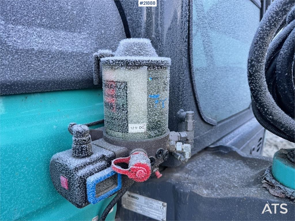 Kobelco SK55SRX-6 with Rototilt and 3 buckets. 2330 hours!