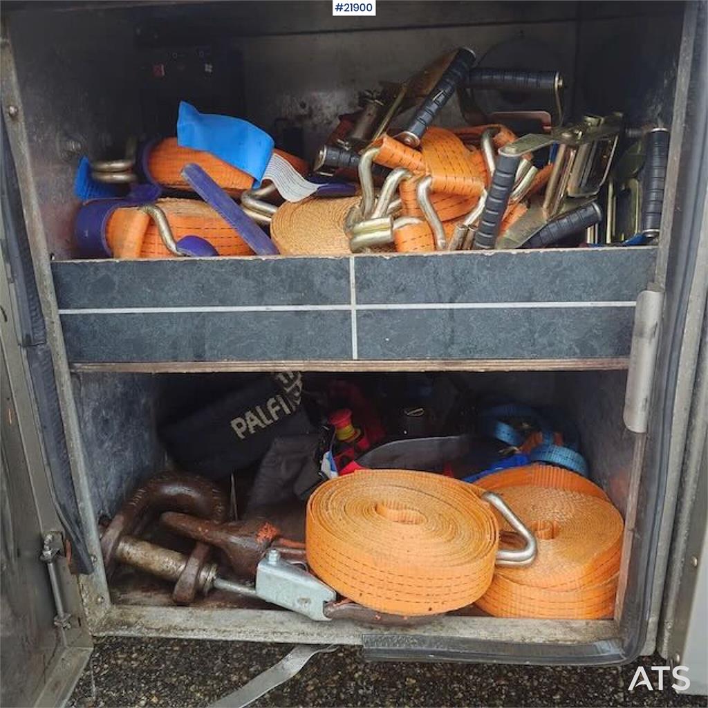 Scania P400 crane truck w/ 2017 Palfinger PK-19.001 crane