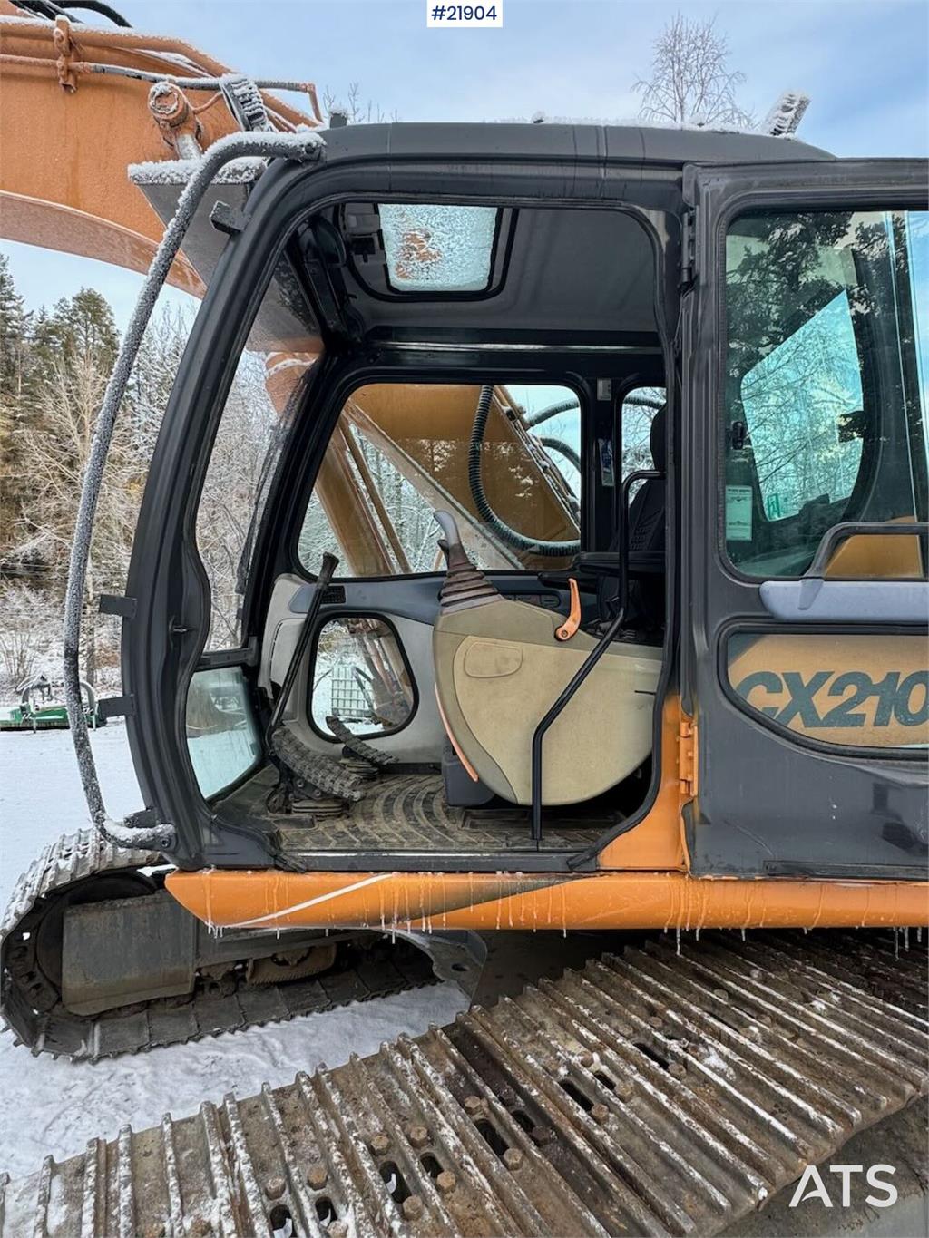 CASE CX210 Tracked Excavator w/ Tilt and Grading Bucket