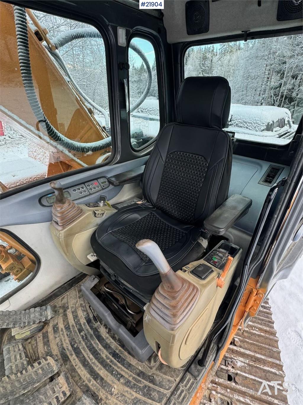 CASE CX210 Tracked Excavator w/ Tilt and Grading Bucket