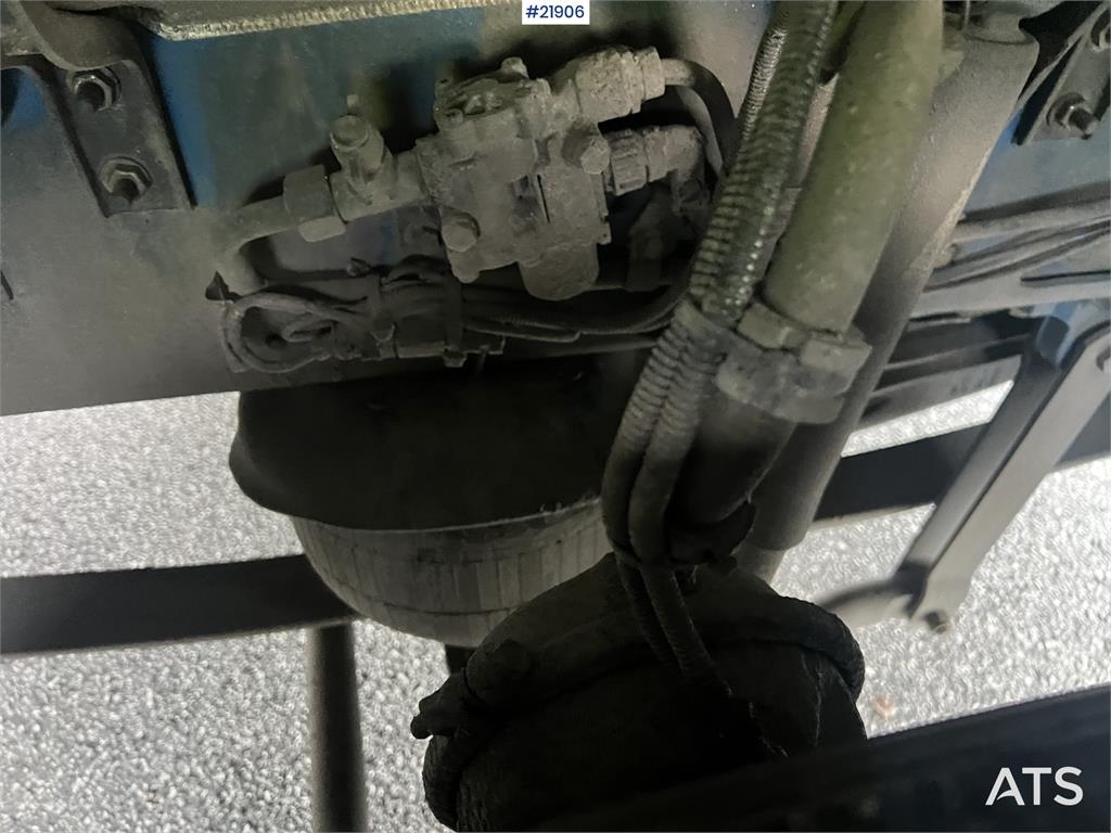 Scania R580 8x2 crane truck w/ 95t/m hmf crane, jib, winc