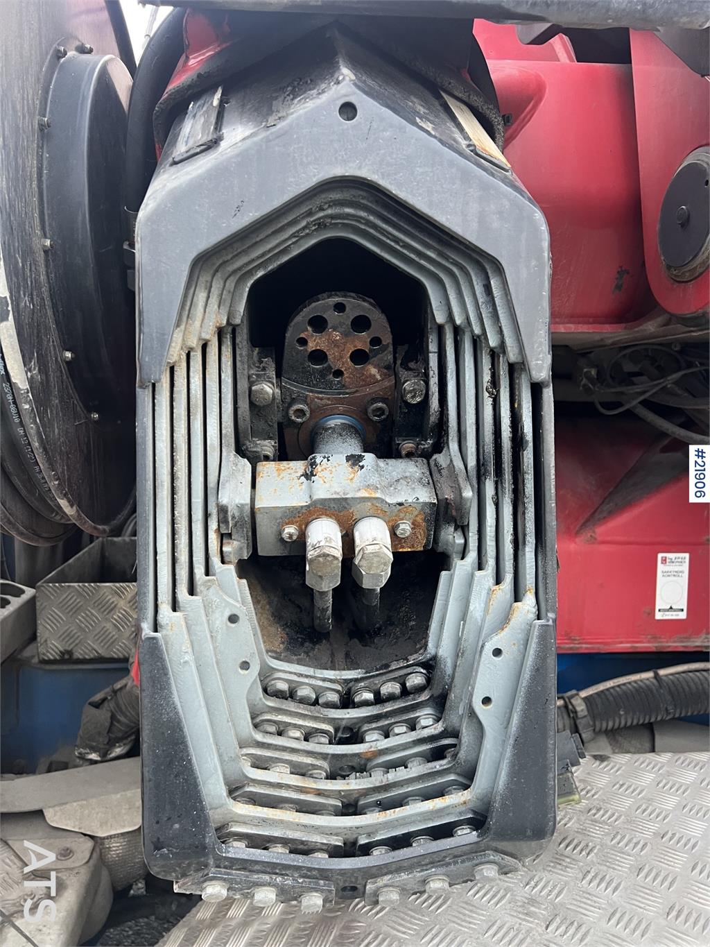 Scania R580 8x2 crane truck w/ 95t/m hmf crane, jib, winc