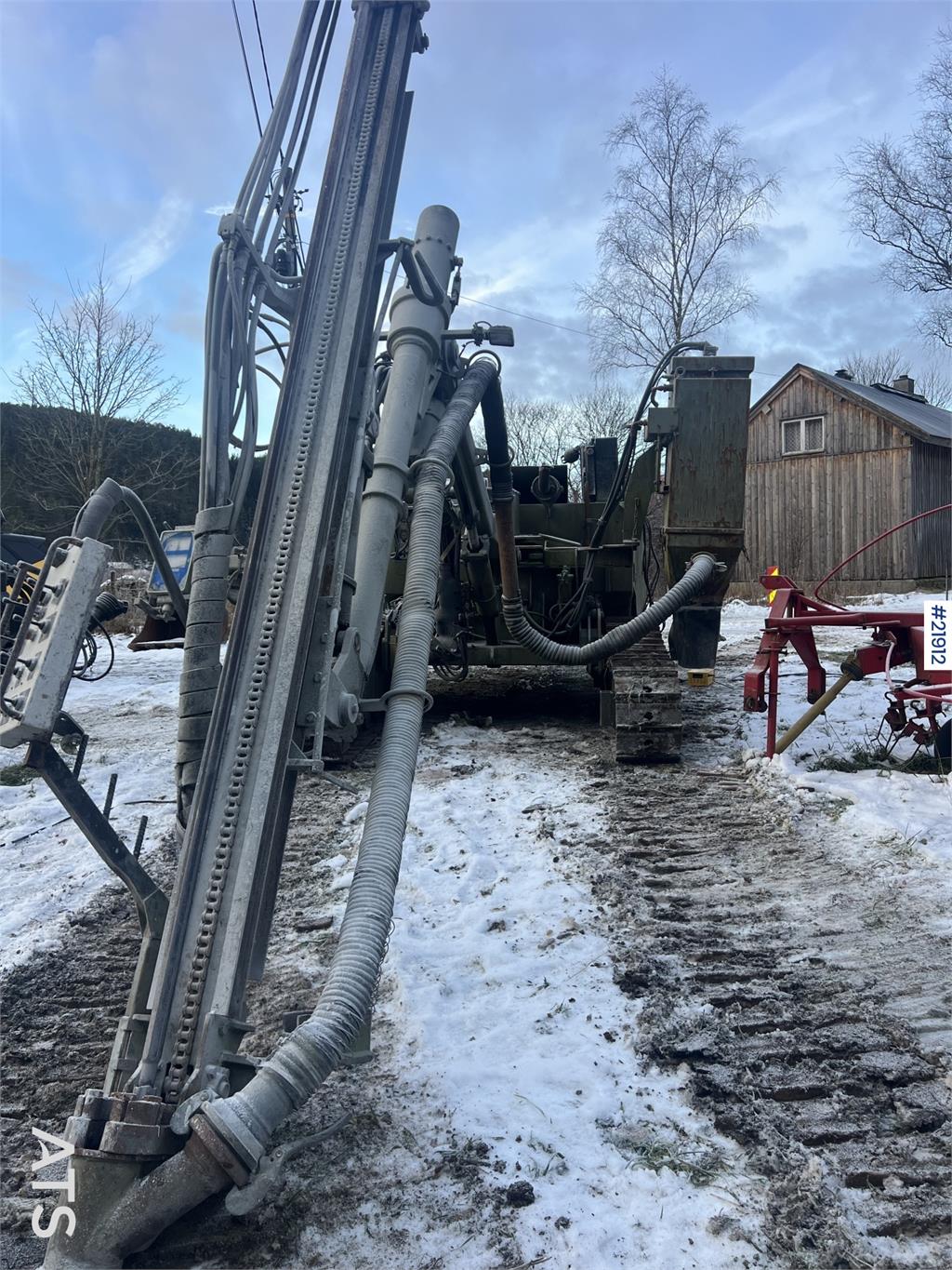 Nemek 503 TXI drilling rig w/ low hours for age