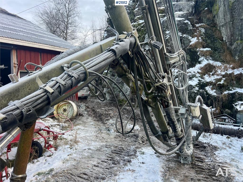 Nemek 503 TXI drilling rig w/ low hours for age