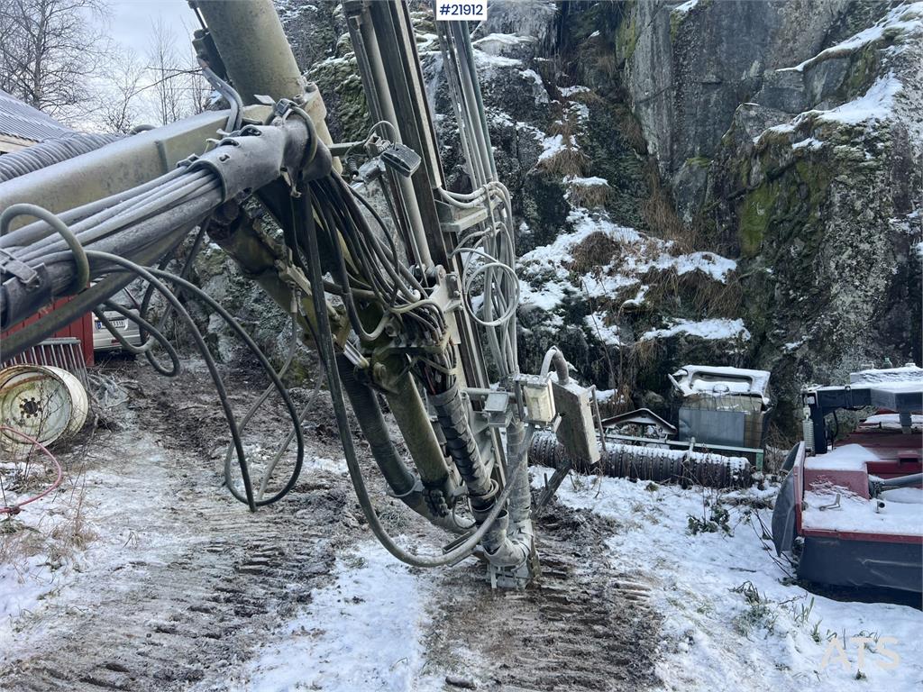 Nemek 503 TXI drilling rig w/ low hours for age