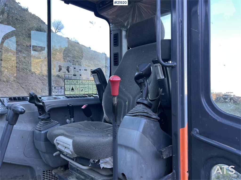 Doosan DX62R-3 excavator w/ rototilt, sanding bucket and