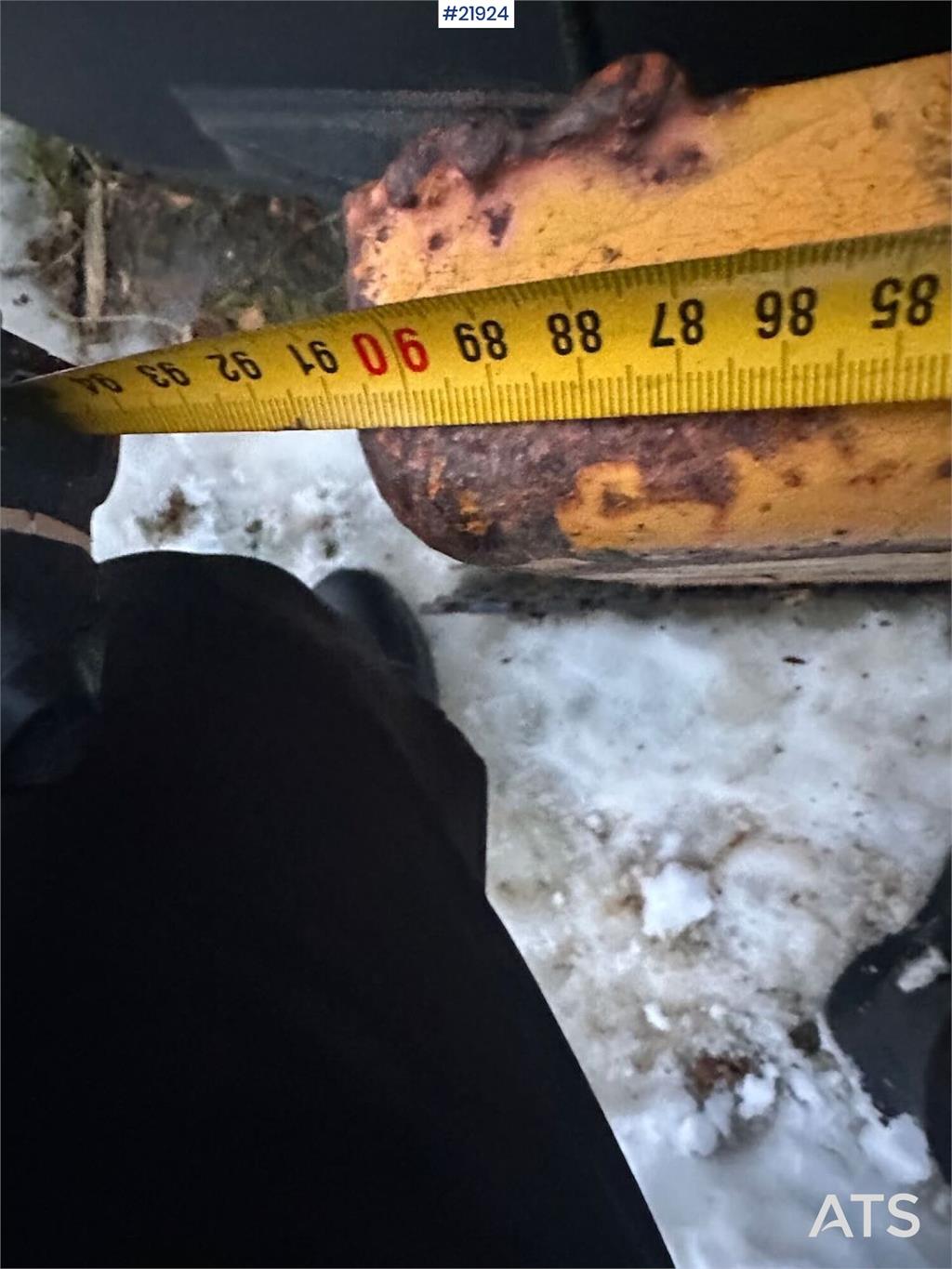 Volvo L70 Wheel Loader with Folding Wing Bucket, Pallet