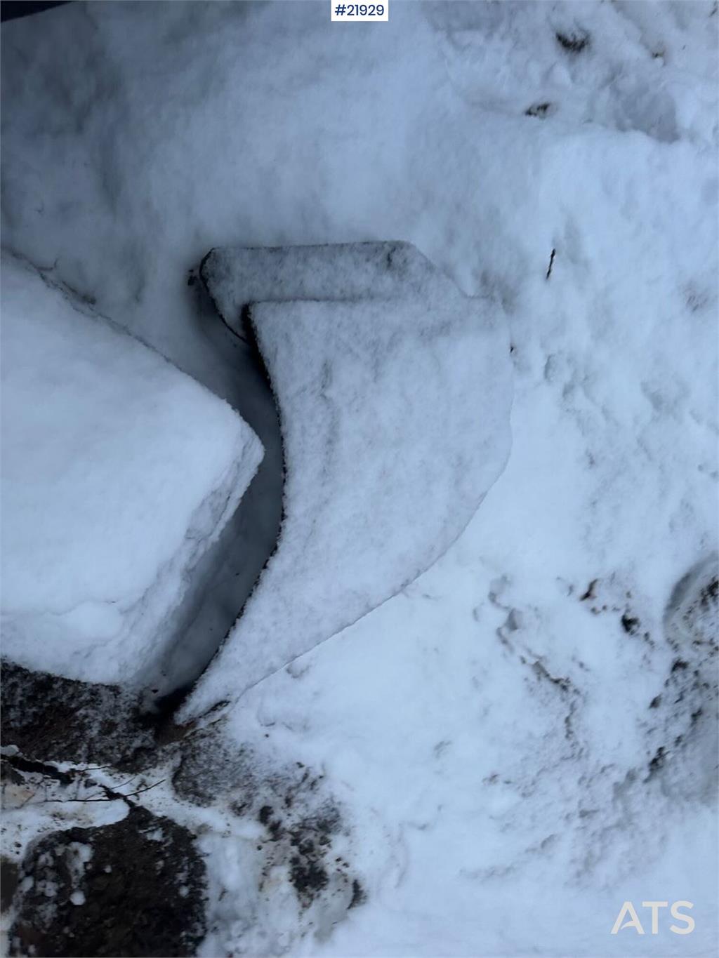 Yanmar VIO57-U excavator with rototilt and 3 buckets