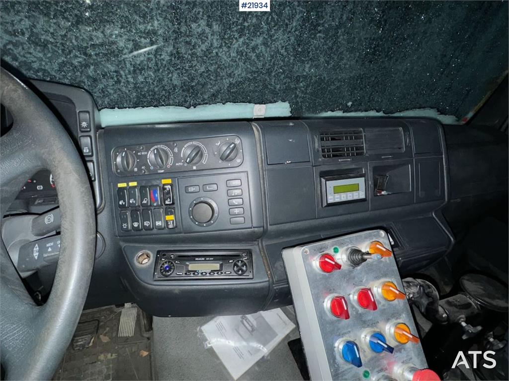 MAN TGA 28.410 6x2 Snowplow-Equipped Tipper Truck – Re