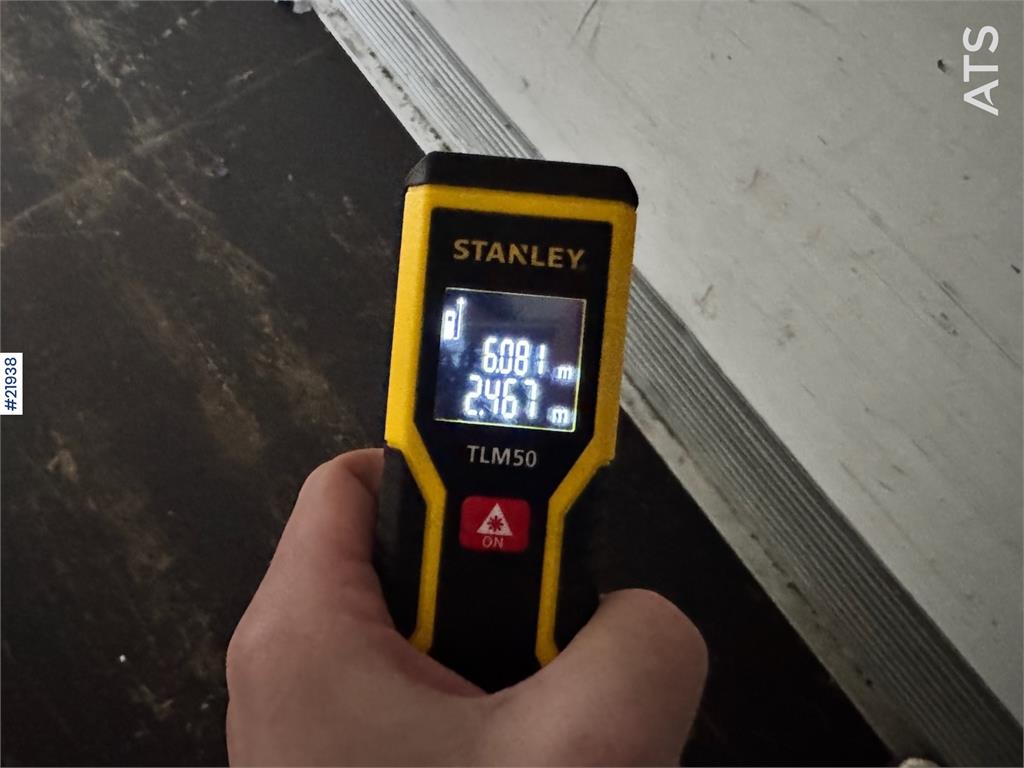 Mercedes-Benz Atego 1023 box car