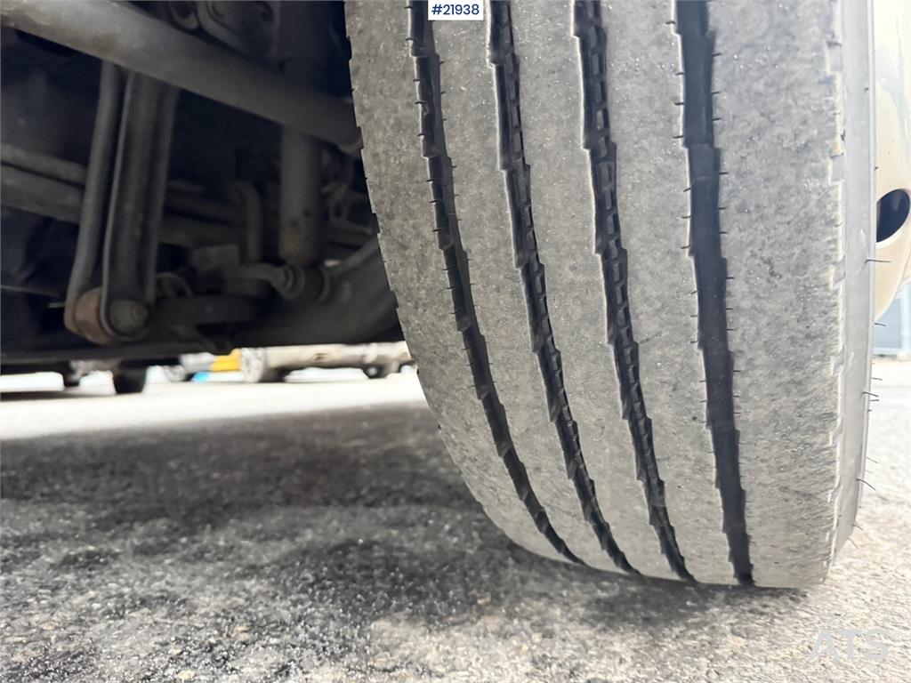 Mercedes-Benz Atego 1023 box car