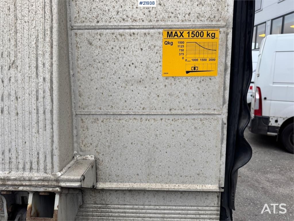 Mercedes-Benz Atego 1023 box car