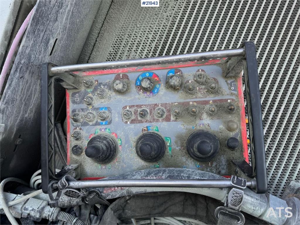 Sandvik Dino DC400RI drilling rig. Overhauled engine and h