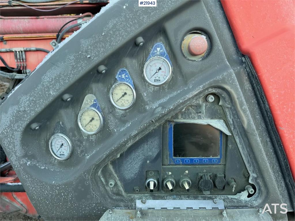 Sandvik Dino DC400RI drilling rig. Overhauled engine and h