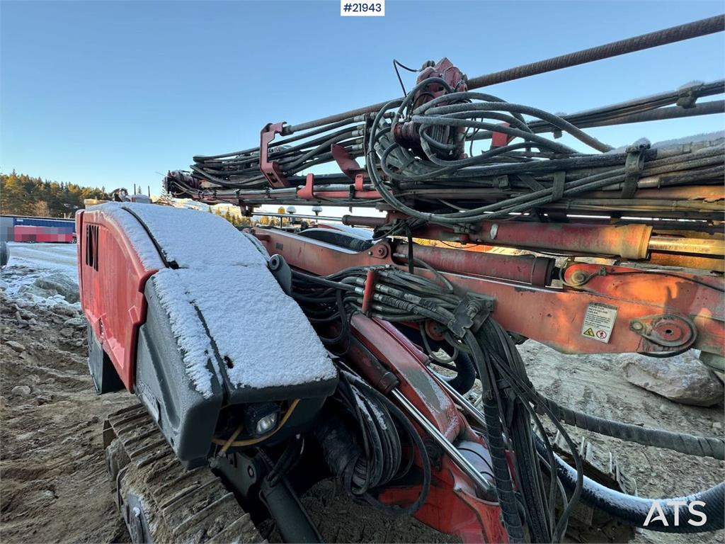 Sandvik Dino DC400RI drilling rig. Overhauled engine and h