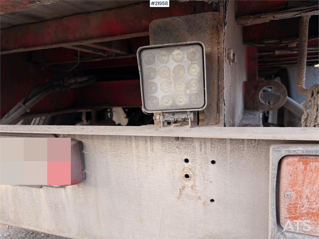 Tyllis L3 3-axle flatbed semi-trailer with side boards Re