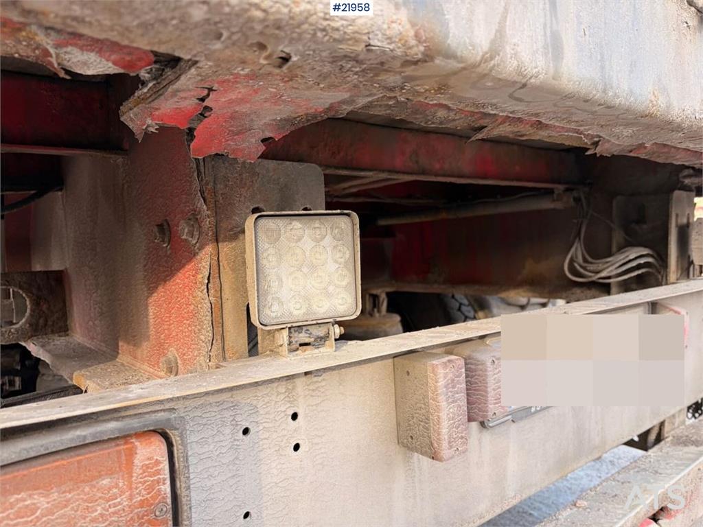 Tyllis L3 3-axle flatbed semi-trailer with side boards Re