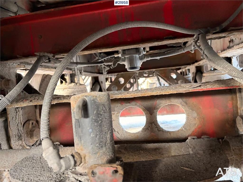 Tyllis L3 3-axle flatbed semi-trailer with side boards Re