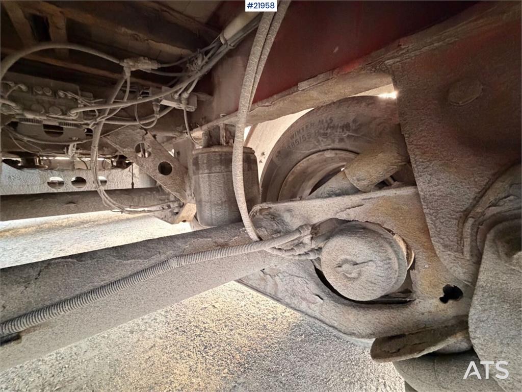 Tyllis L3 3-axle flatbed semi-trailer with side boards Re