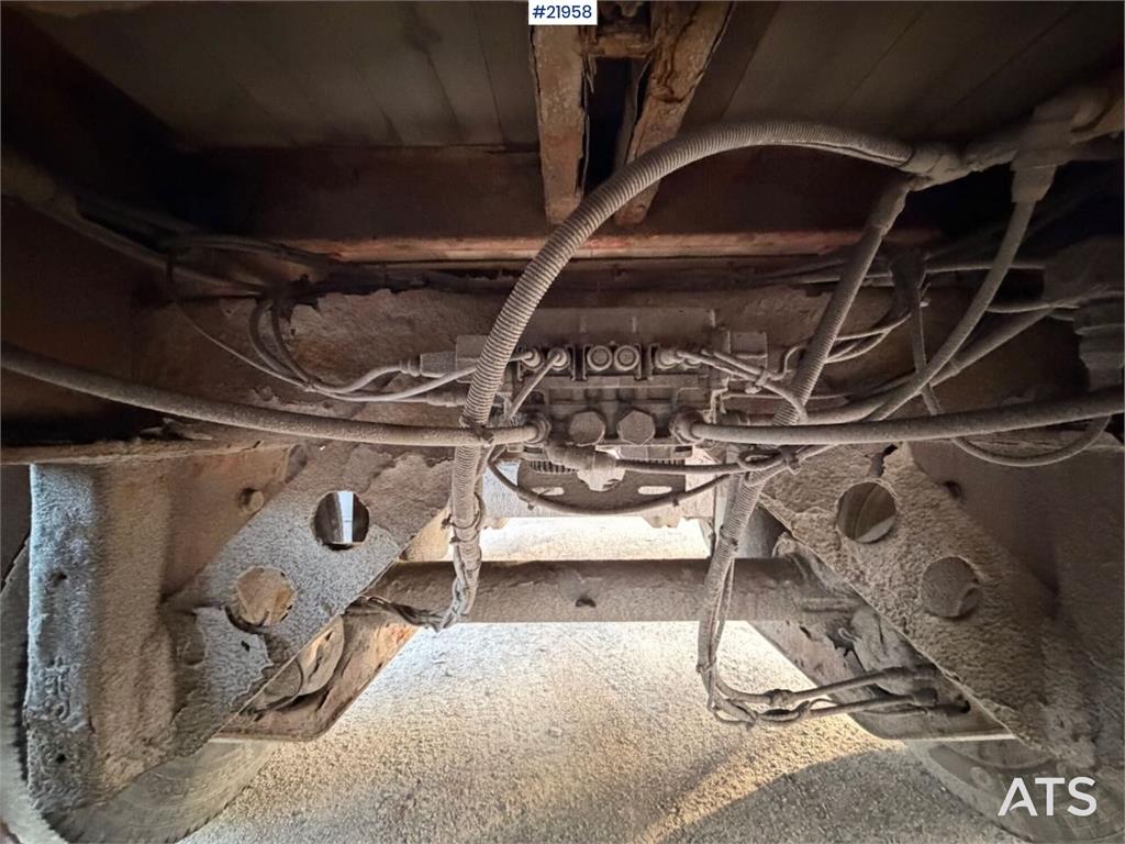 Tyllis L3 3-axle flatbed semi-trailer with side boards Re