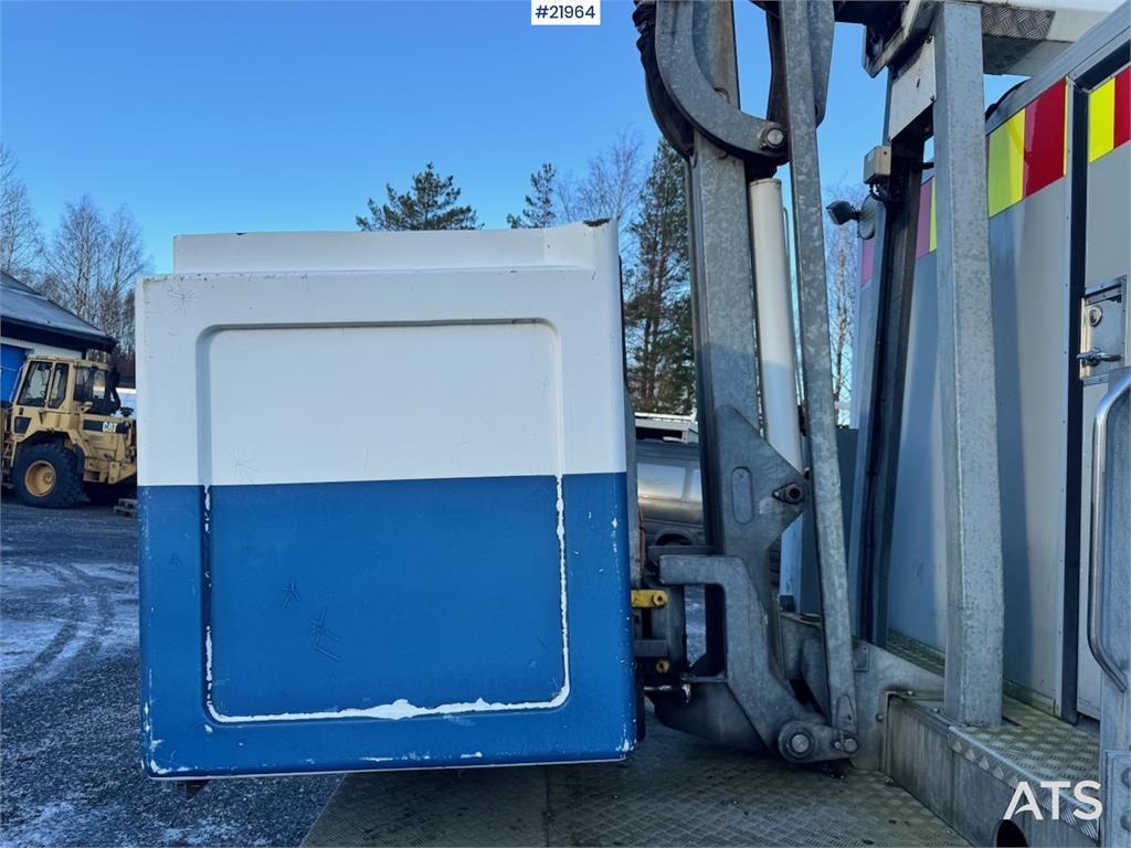 MAN TGM 15.250 Lift truck w/ 18 m Working height. 132,