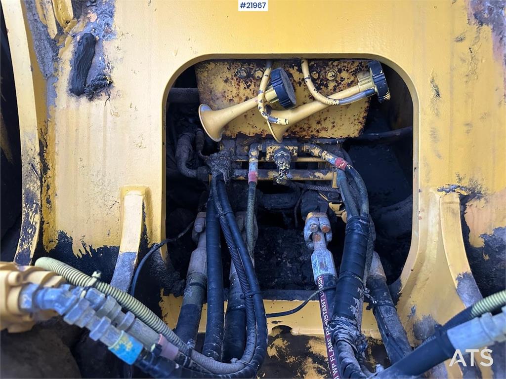 Komatsu PC240LC-8 Crawler Excavator w/ Digger Bucket.