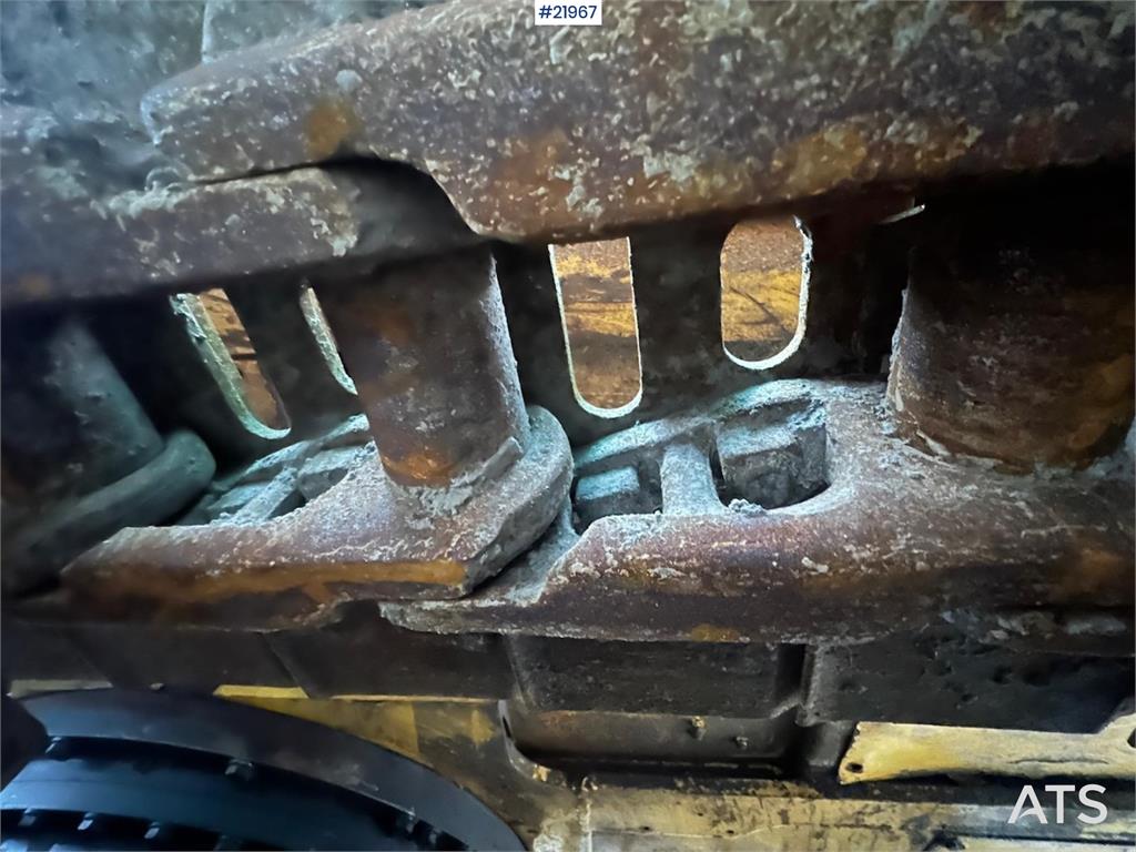 Komatsu PC240LC-8 Crawler Excavator w/ Digger Bucket.