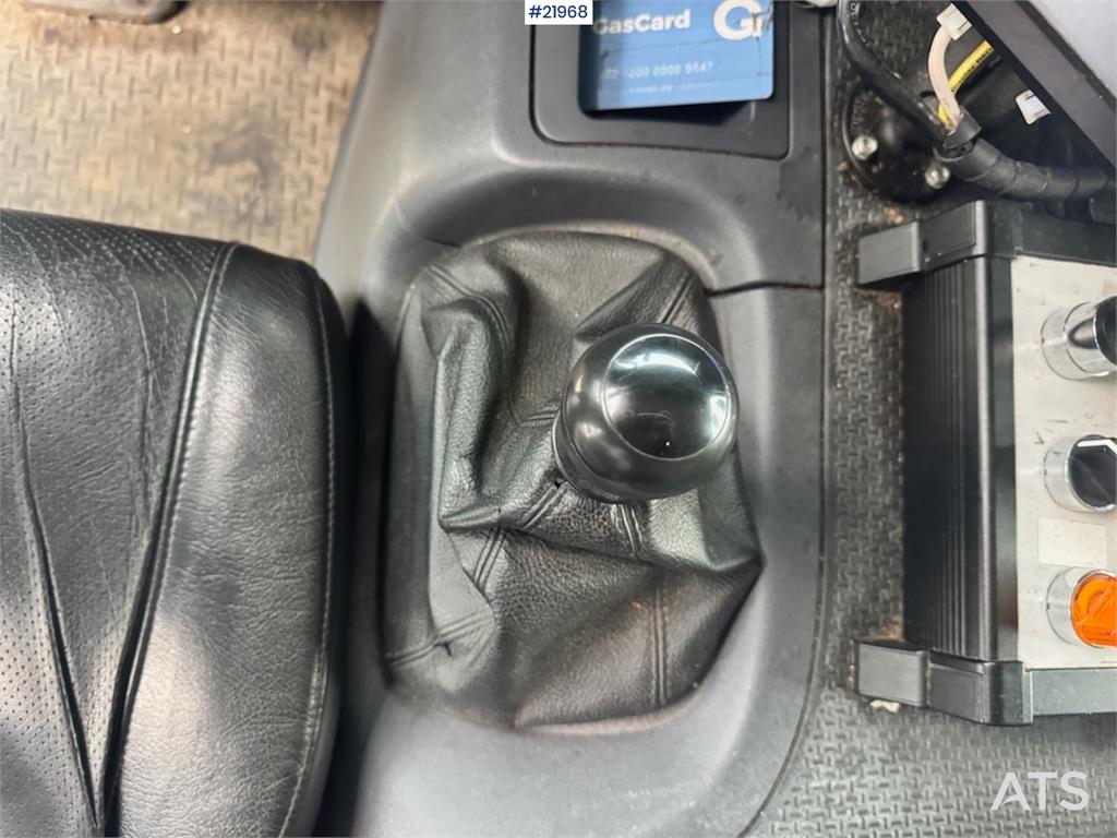 Scania P340 6x2 Refuse truck w/ Crane.