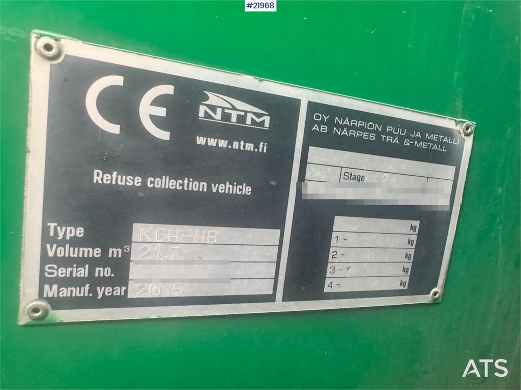 Scania P340 6x2 Refuse truck w/ Crane.