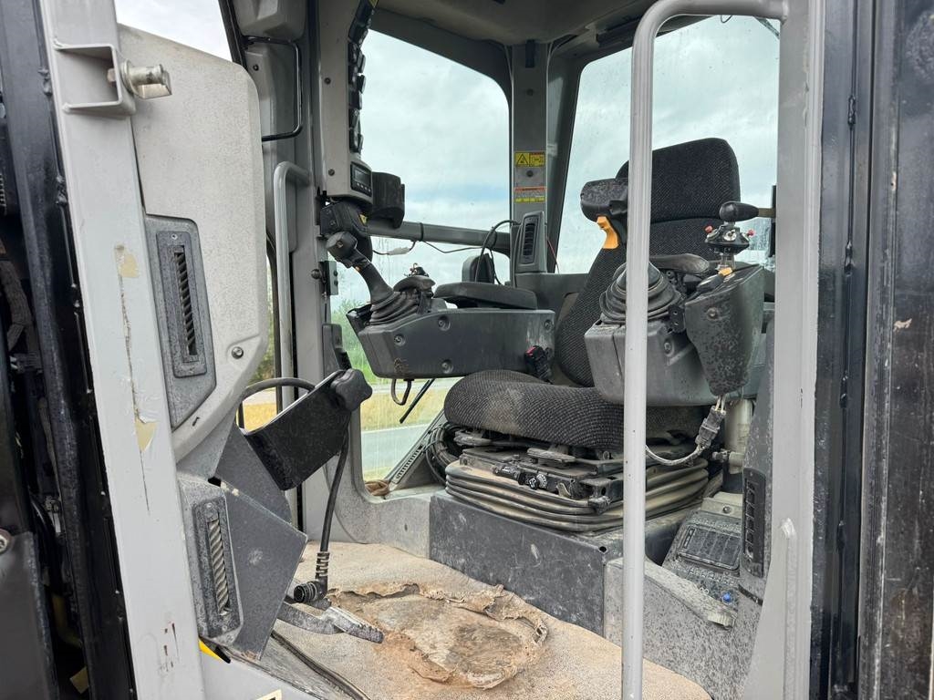 CAT 14M