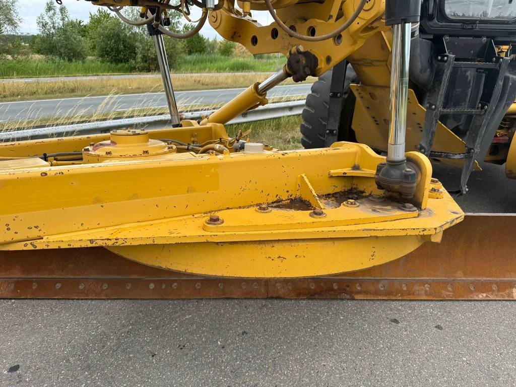 CAT 14M