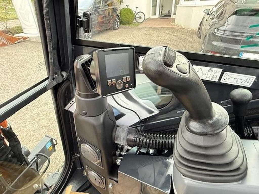 Hitachi ZX26 U-6